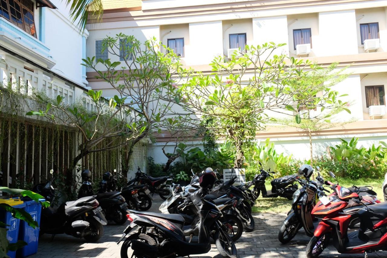 Hotel Palm Garden Kuta Kuta Lombok Exterior foto